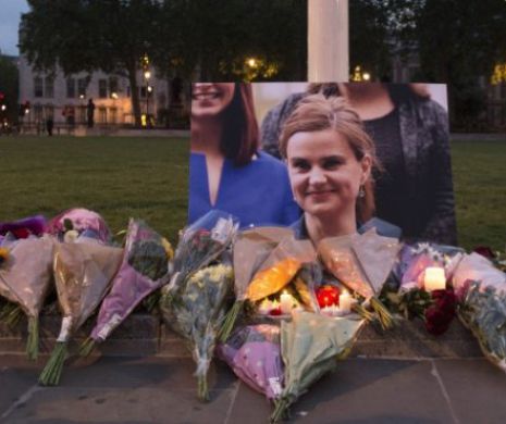 ASASINUL deputatei JO COX avea afinităţi NEONAZISTE şi suferise în trecut de o BOALĂ PSIHICĂ. SUTE de simpatizanţi alături de nume IMPORTANTE de pe scena POLITICĂ de la LONDRA i-au adus regretatei JO COX ultimul OMAGIU