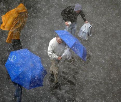 ATENŢIONARE METEO: Cod GALBEN de averse TORENŢIALE în 28 de JUDEŢE