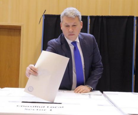 Cătălin PREDOIU, după ce A VOTAT: ADMINISTRAŢIA din ultimii ani ne-a adus numai UMBRE şi NECAZURI