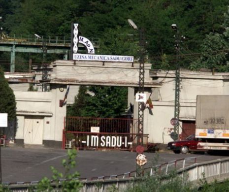 Incendiu la fabrica de armament de la Sadu