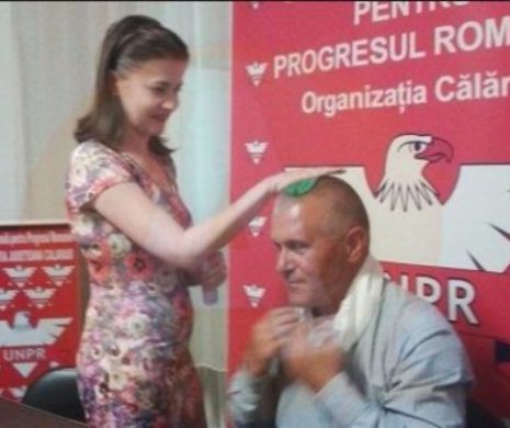 INCREDIBIL! Un POLITICIAN și-a vopsit părul VERDE
