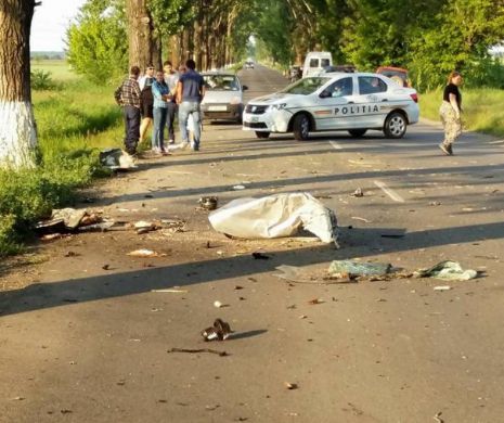 Misteriosul biciclist de la locul accidentului lui Dan Condrea, surprins într-o nouă filmare. În imagini apar numeroși alți martori și mașini deși este ora la primii doi martori susțin că erau singuri în zonă VIDEO