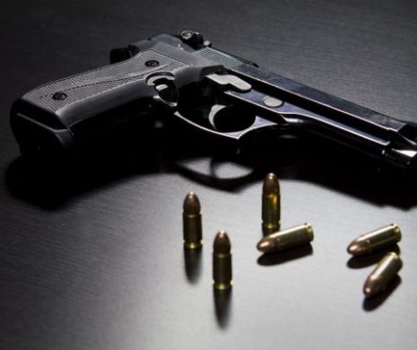 Peste 50 de ARME au fost găsite într-un HOTEL de LUX din CAPITALĂ