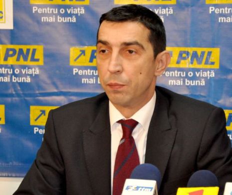 PNL aleargă să-i dea PSD-ului puterea locală
