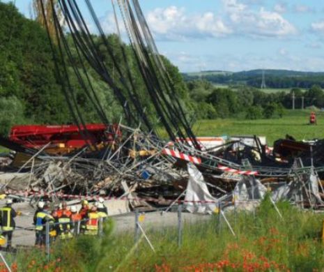 Un POD în construcție s-a prăbușit. Accidentul s-a soldat cu MORȚI și răniți