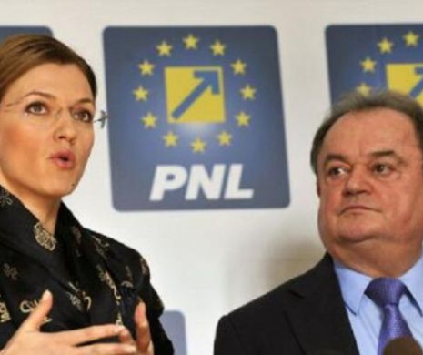 Un SENATOR aduce critici dure LIBERALILOR: "Îmi BAG picioarele în el de PARTID. Asta NU e democrație"