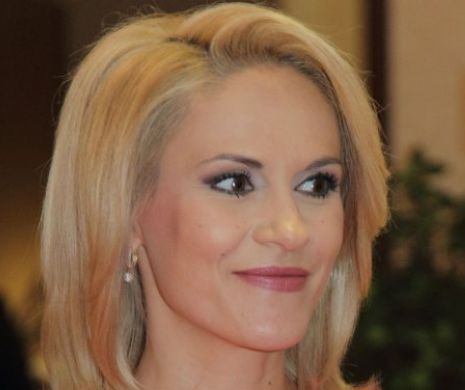 VIDEO FABULOS! Uite-o pe Gabriela Firea cum cântă muzică de petrecere!  „Tăti Șogorițele, m-ar mânca dacă ar pute. M-ar mânca n-ar zice nu, că le-am luat drăguțu”