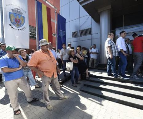 Angajaţilor din primariile bucureştene le-a fost frică de şefi să facă grevă