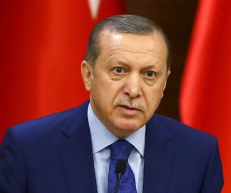 AVIONUL prezidențial al lui ERDOGAN, HĂRŢUIT de avioane de vânătoare ale PUCIŞTILOR la revenirea sa