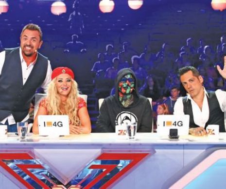Carla’s Dreams nu scapă de fete. Artistul, sărutat de cum au debutat audițiile X Factor