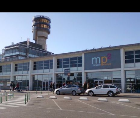 Clipe de TEROARE în MARSILIA. Aeroport EVACUAT de urgență de către polițiștii francezi