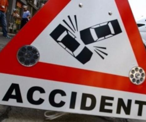 GRAV accident în judeţul Sălaj. 13 persoane au fost transportate de URGENŢĂ la SPITAL