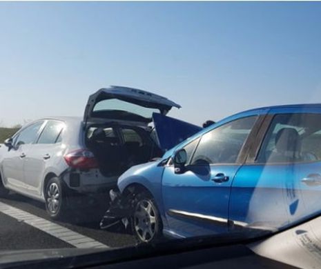 HAOS în drum spre MARE. Accidente în LANȚ pe A2, cu 16 mașini implicate. Trafic BLOCAT și nervi întinși la maxim din cauza aglomerației