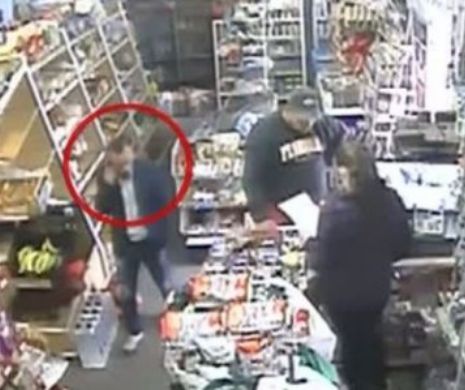 IMAGINI VIRALE. A trăit UMILINŢA VIEŢII sale după ce a furat un pachet de PREZERVATIVE dintr-un supermarket! Cum s-a răzbunat şeful de magazin pe TÂNĂRUL ÎNFIERBÂNTAT