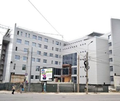 Mituitorul de pe strada Înfundată. Patronul care a renovat Palatul de Justiție din Iași „la negru” este judecat pentru corupție