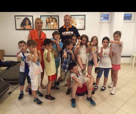 Ora de Kempo, primită cu bucurie de elevii Centrului Cultural Top Kids