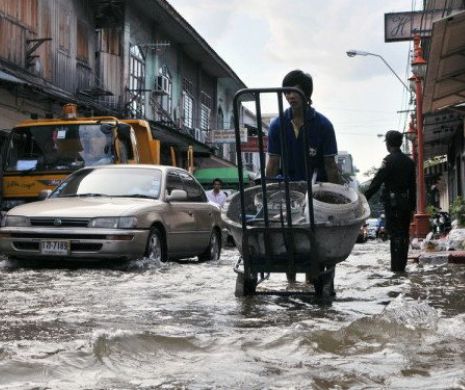 Un barbat a fost nevoit sa aleaga intre salvarea mamei sau sotiei, in timpul unor inundatii puternice. Ce a ales acesta