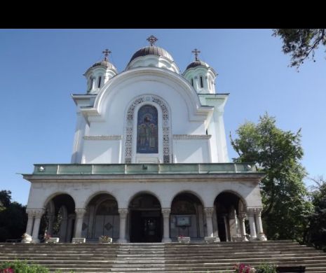 Veste bună pentru părinţii care nu au cu cine să-și lase copiii în timpul săptămânii. After school în curtea bisericilor