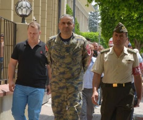 Zeci de generali și de judecători, arestați în Turcia. Comandatul bazei militare Incirlik a fost, de asemenea, reţinut