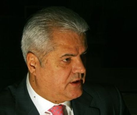 Adrian Năstase îl "sapă" pe Liviu Dragnea la scenă deschisă