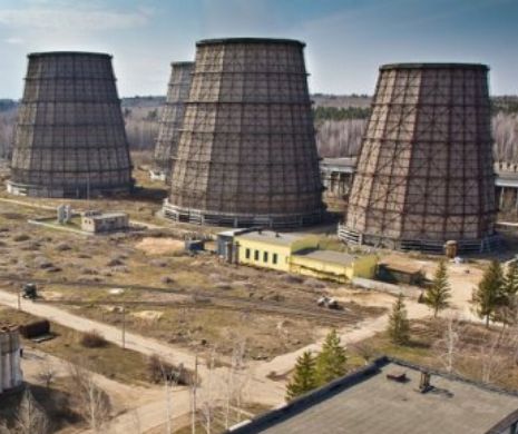 CALIFORNIUL 252, metal RADIOACTIV RAR, care COSTĂ 27.000.000 DE DOLARI / GR şi care este DEZVOLTAT DE PUTIN sub furnalele dintr-o BAZĂ STRATEGICĂ DE TOP l Foto ISTORIC