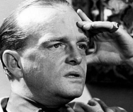 CENUȘA lui Truman Capote va fi scoasă la LICITAȚIE. Prețul de pornire este RIDICOL. Evenimentul este UNIC și nu poate fi comparat decât cu scoaterea la mezat a PENISULUI lui Napoleon