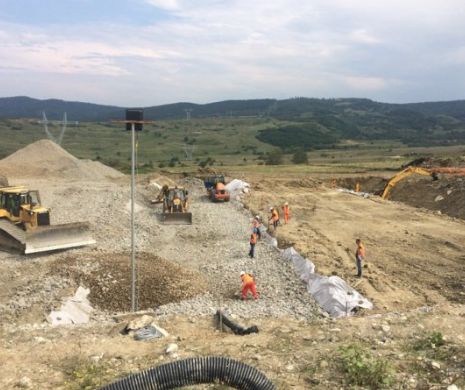Circulația pe autostrada prăbușită de pe tronsonul Cunța - Sibiu, va fi redeschisă la finalul lunii septembrie