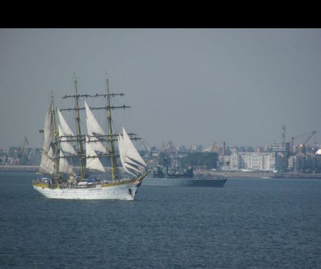 Festivităţi prăfuite la Ziua Marinei Române. Programul complet cu popi, pavoaze elctrice şi tot tacâmul obosit