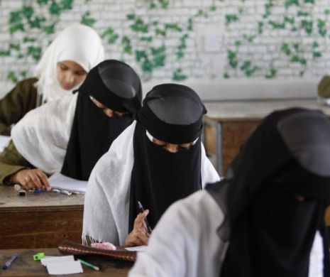 GERMANIA. Ministrul de Interne cere INTERDICȚIA PARȚIALĂ a portului vălului islamic