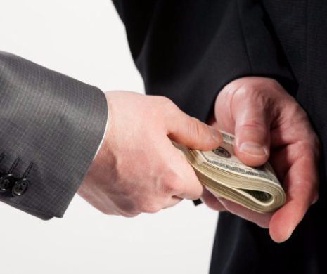 Mită URIAȘĂ oferită de afaceriști români unui STAT STRĂIN. Un fost ofițer al SERVICIILOR SECRETE face DEZVĂLUIRILE