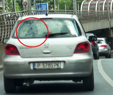 Oamenii au crezut ca nu vad bine! Cine conduce aceasta masina ieftina prin Bucuresti