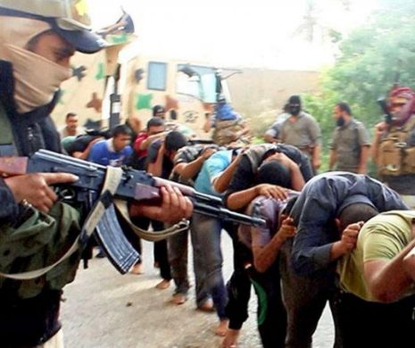 Ororile ISIS surprinse de sateliţi. Jihadiştii au comis cel puţin 15.000 de asasinate