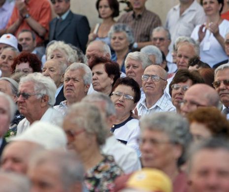 Pensia medie în România a fost de 931 de lei, în iulie 2016