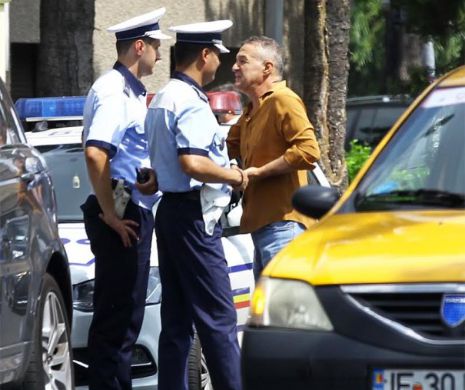Politistii de la Rutiera s-au amuzat. Cum a coborat incaltat Gigi Becali din Maybach