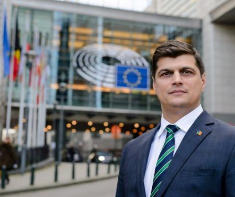 Un EUROPARLAMENTAR român îl compară pe ambasadorul SUA la Chişinău cu STALIN