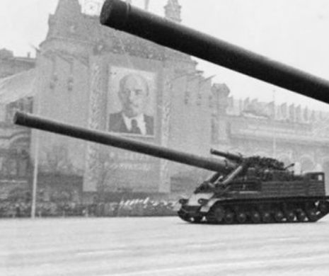 2A3 Kondensator 2P, TANCUL NUCLEAR creat în nebunia Războiului Rece. MAŞINĂRIA APOCALIPSEI trăgea cu OBUZE NUCLEARE şi era REPLICA SOVIETICĂ la tehnologia similară a americanilor l Foto+video DE ARHIVĂ