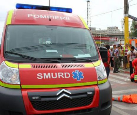 ACCIDENT HORROR pe Centura Capitalei. Mai multe victime după ce o mașină S-A IZBIT ÎNTR-UN MICROBUZ care transporta 10 OAMENI. S-a intervenit DE URGENȚĂ