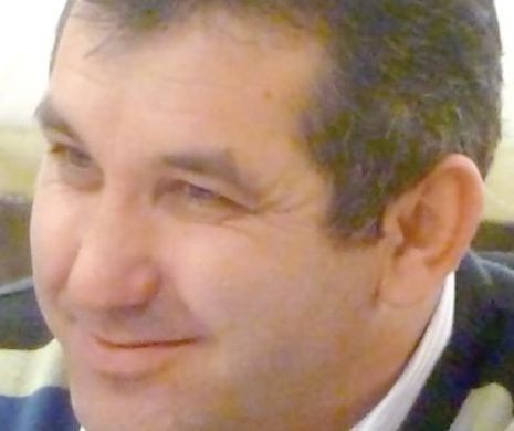 Cazul de fraudă de la examenul de intrare în liceu, din Suceava. Un primar, doi profesori și femeia de serviciu, reținuți de DNA pentru „prostul clasei”