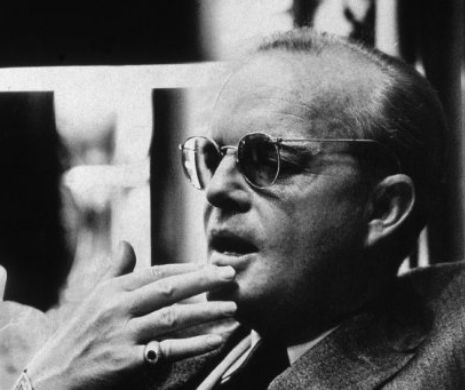 Cenușa lui Truman Capote, vândută la LICITAȚIE cu 54.000 de dolari