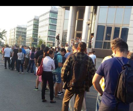 Doi poliţişti de la Permise, sancţionaţi în cazul Tăriceanu
