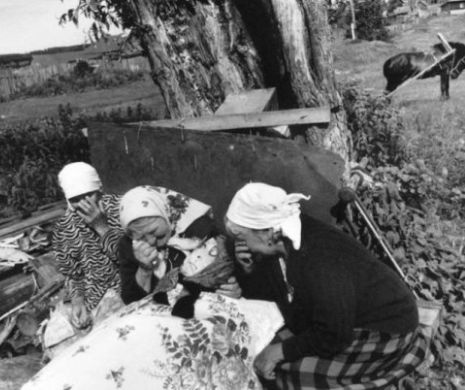 Fotografii cutremurătoare din Rusia anilor 1990. Fotograful a intuit că rușii vor regreta mereu trecutul lor comunist