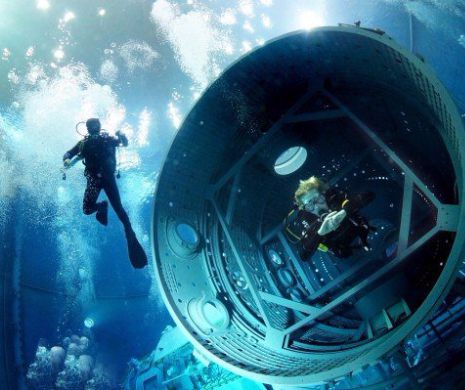 IMAGINI SPECTACULOASE cu ANTRENAMENTUL COSMONAUŢILOR din Rusia. Adâncuri albastre înainte de MISIUNI PERICULOASE | Foto galerie