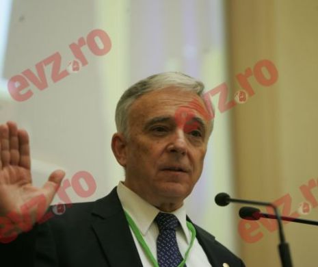 Isărescu, plătit MAI PROST decât șeful CEC, dar MAI BINE ca PREMIERUL Olandei. Câţi bani ia guvernatorul BNR