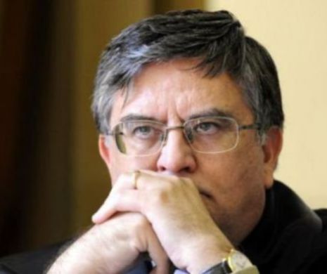 Ministrul Educaţiei cere sprijinul directorilor în funcţie ca să-i schimbe!