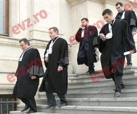 Nemulțumiri și nervi după examenul de la Barou. Viitorii avocați se plâng de subiecte și de organizare