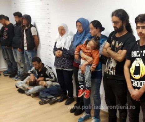 Opt MIGRANŢI au fost PRINŞI în România în timp ce se îndreptau spre Austria