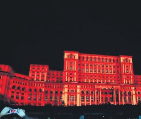 Peste 100 de proiectoare schimbă fața Casei Poporului