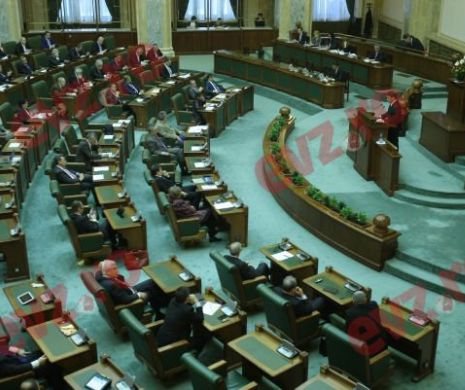 Senatorii condamnați cu suspendare și-ar putea pierde mandatul