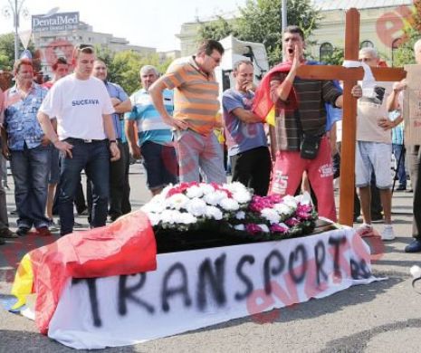 Șoferii, sufocați de taxe și drumuri proaste. Polițele RCA au fost modificate, ieri, de ASF