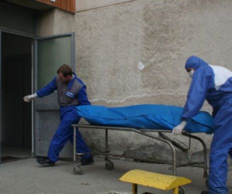 Un lift destinat transportului pacienţilor decedaţi costă 60.000 de euro